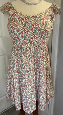 Monteau Los Angeles Floral Cap Sleeve Mini Dress Medium Scalloped Neck